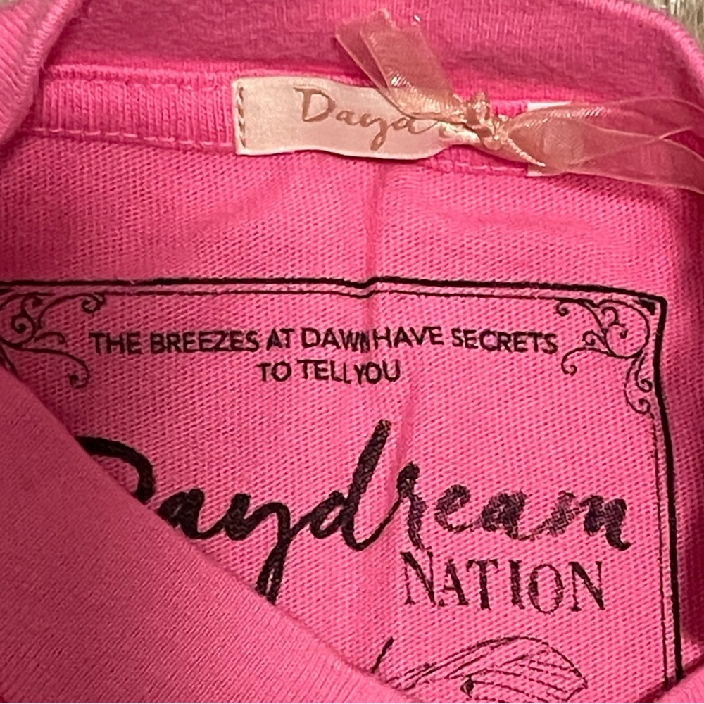 Daydream Nation Cat Lover Cropped Oversized in Kiss Pink Tee Size Small - Picture 9 of 13